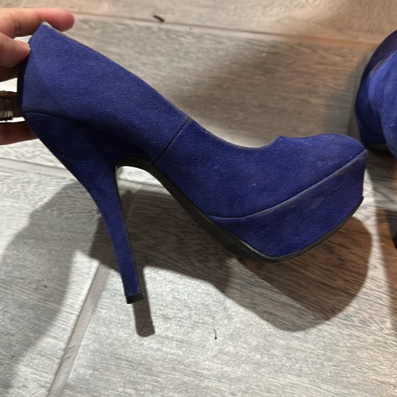 Blue heels - Picture 3 of 3